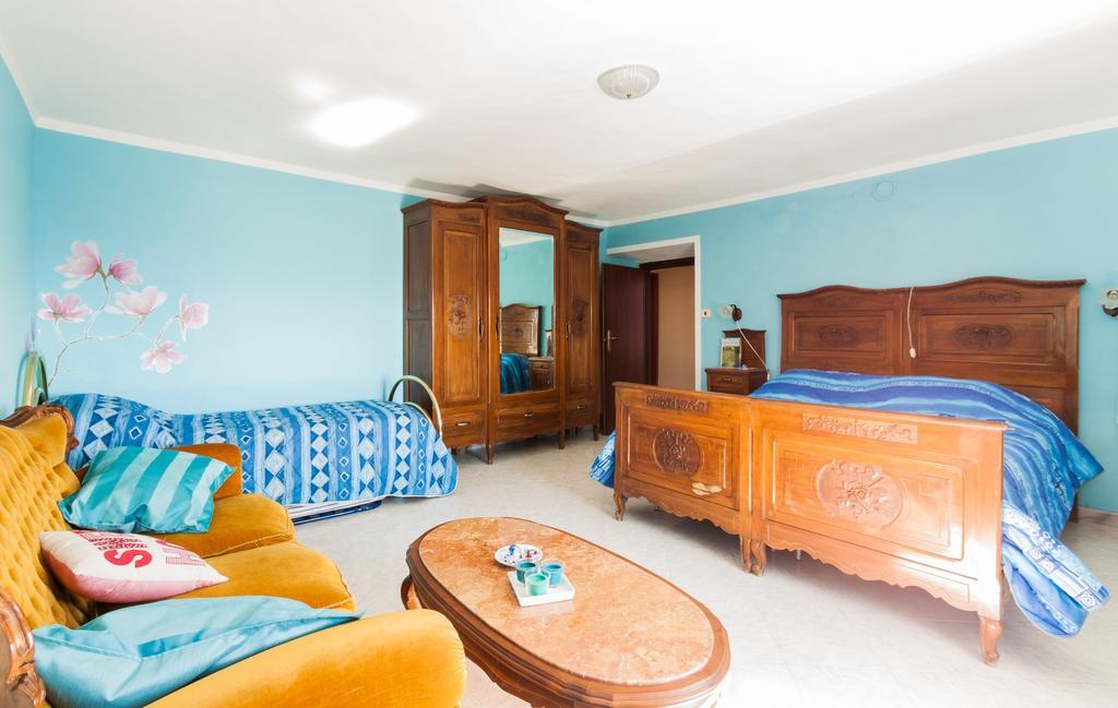 Bed And Breakfast Val D'Oche Castel Boglione Quarto foto
